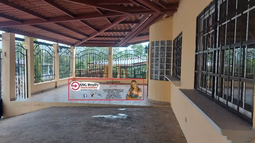 SE ALQUILA  AMPLIA  CASA TOTALMENTE  CERCADA PANAMÁ OESTE ARRAIJÁN