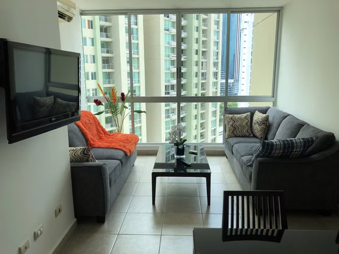 Apto Amoblado 2 Rec/2 Baños en Costa del Este — Vista y Amenidades · $1,150 MA001