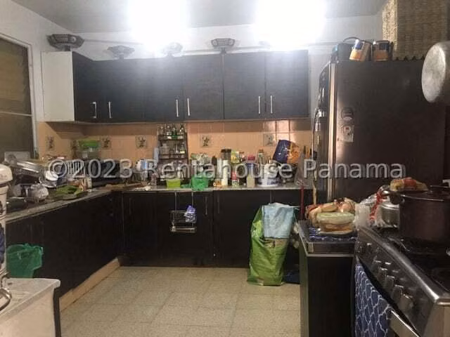 CASA EN VENTA EN JUAN DÍAZ | 960 M² DE TERRENO — EXCELENTE OPORTUNIDAD DE INVERSIÓN #24-1889