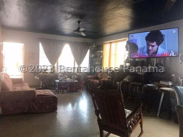 CASA EN VENTA EN JUAN DÍAZ | 960 M² DE TERRENO — EXCELENTE OPORTUNIDAD DE INVERSIÓN #24-1889