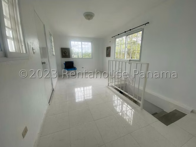 CASA DE PLAYA EN VENTA | 417 M² | VISTAS AL MAR Y A LA MONTAÑA #25-5797 - Imagen 11