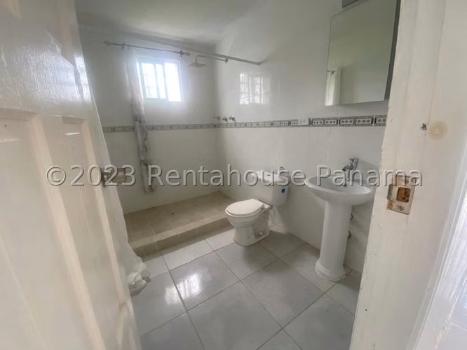 CASA DE PLAYA EN VENTA | 417 M² | VISTAS AL MAR Y A LA MONTAÑA #25-5797 - Imagen 3