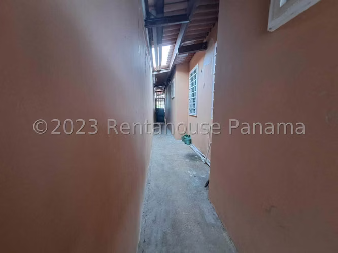 CASA DE ESQUINA EN VENTA | BRISAS DEL GOLF, ARRAIJÁN #23-7320 - Imagen 15