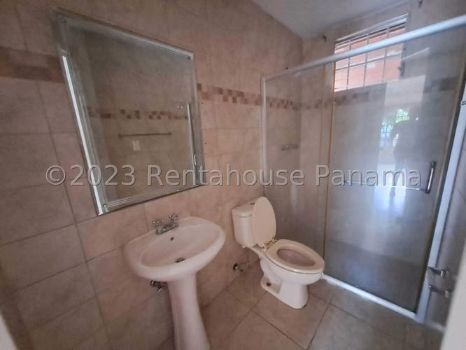 CASA DE ESQUINA EN VENTA | BRISAS DEL GOLF, ARRAIJÁN #23-7320 - Imagen 11