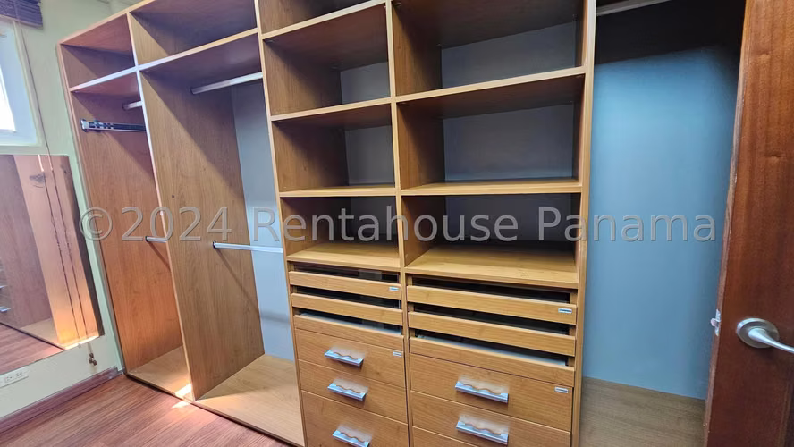 VENTA DE CASA EN CASA UNIFAMILIAR ALTOS DEL GOLF HQ