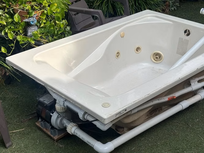 Jacuzzi
