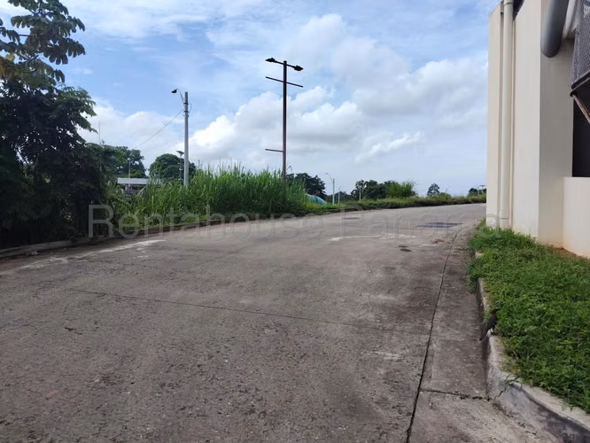 Venta Terreno Comercial en Villa Lobo Pedregal, Terranova Place, Panamá.