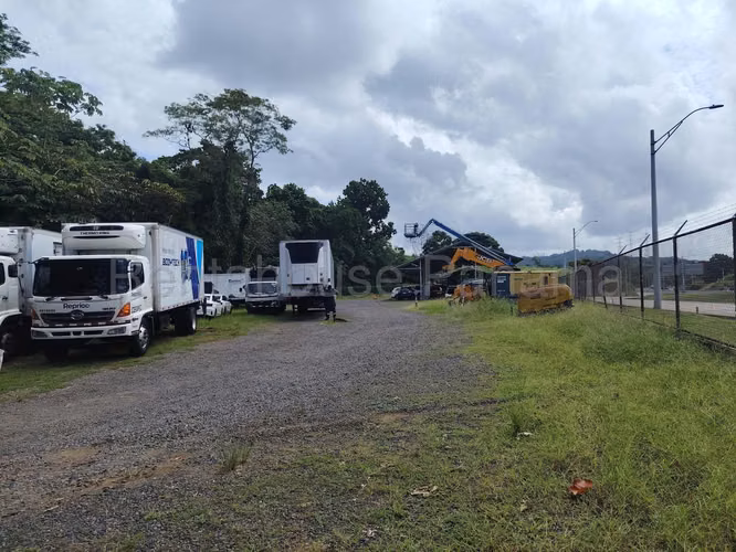 Venta Terreno Comercial en Villa Lobo Pedregal, Terranova Place, Panamá.