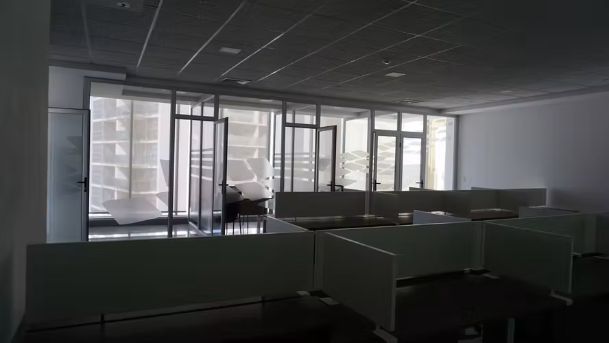 Vendo Oficina en Torre Bicsa - Imagen 8