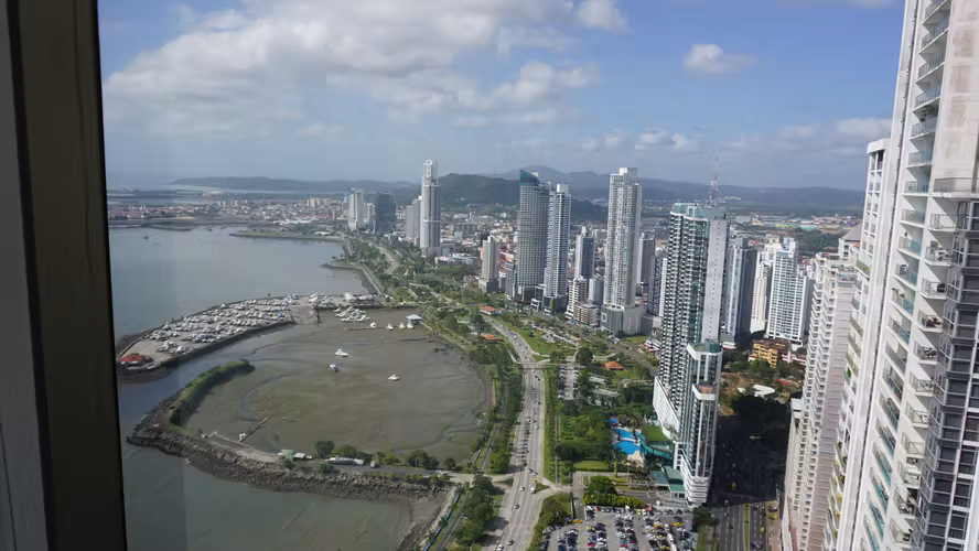 Vendo Oficina en Torre Bicsa - Imagen 10