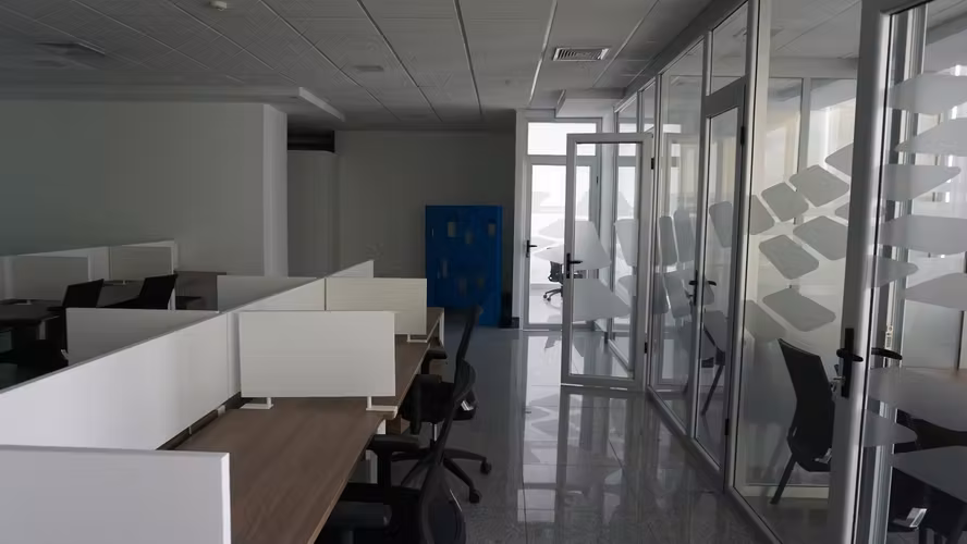 Vendo Oficina en Torre Bicsa - Imagen 13
