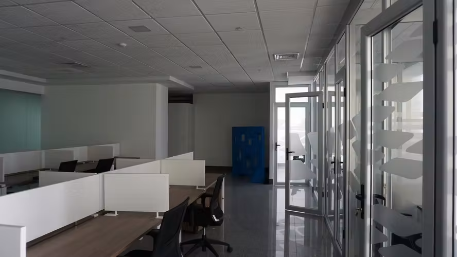 Vendo Oficina en Torre Bicsa - Imagen 11