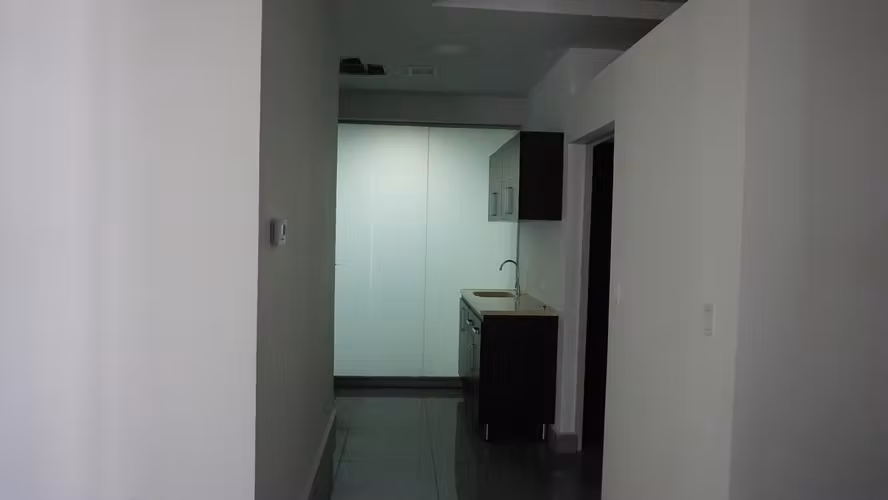 Vendo Oficina en Torre Bicsa - Imagen 18