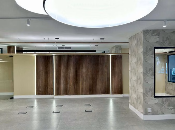Local en Venta en Marbella – 120m² Planta Baja (2 Parkings / 2 Baños) - Imagen 9