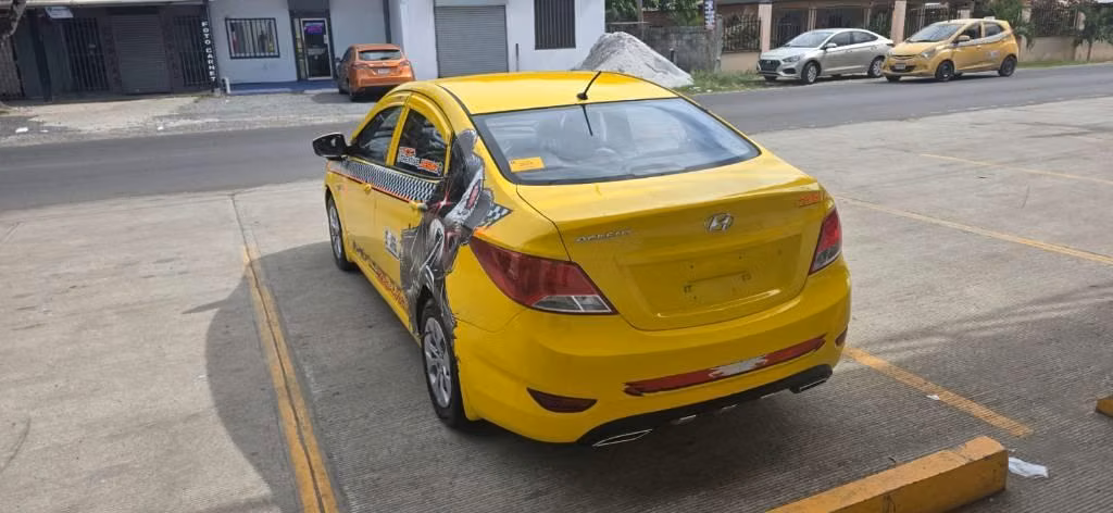 Vendo mi Hyundai Accent 2018 - Imagen 4