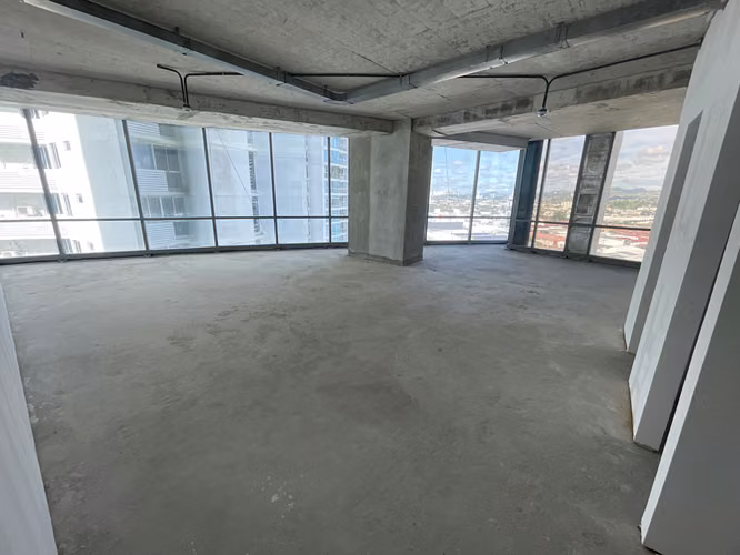 SE VENDE OFICINA EN FINANCIAL PARK / COSTA DEL ESTE / 113 MTS MV004