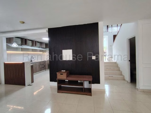 Alquiler de casa amoblada en residencial exclusivo Espinar, Colón - Imagen 6