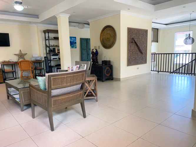 ALBROOK Una Casa, Dos Formas de Vivirla