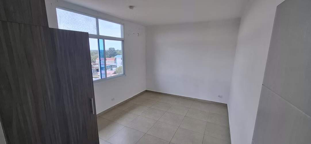 ALQUILER APARTAMENTO RADIANT TOWER - Imagen 9