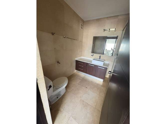 ALQUILO O VENDO APARTAMENTO AVENIDA BALBOA LOS DELFINES