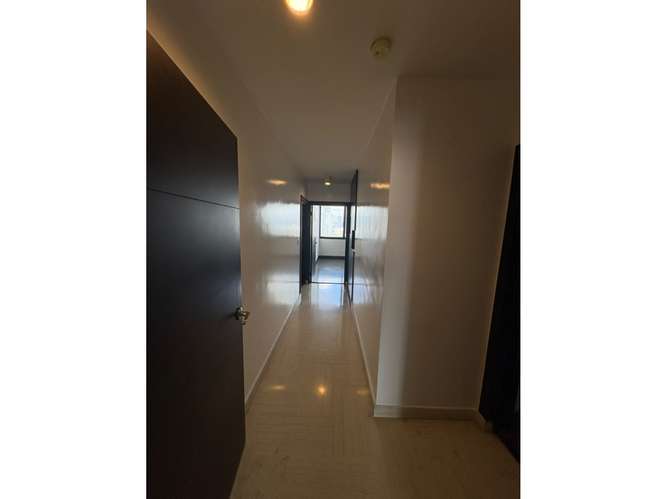 ALQUILO O VENDO APARTAMENTO AVENIDA BALBOA LOS DELFINES