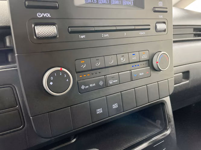 HYUNDAI STARIA - 2026 - MVHX - Automarket - Imagen 9