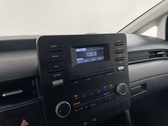 HYUNDAI STARIA - 2026 - MVHX - Automarket - Imagen 8