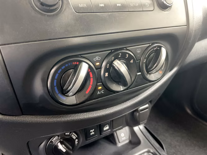NISSAN NP300 FRONTIER - 2025 - PFNX - Automarket - Imagen 9