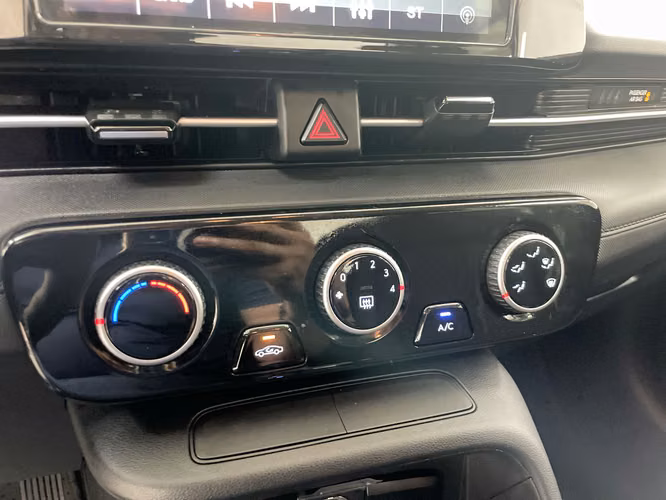 HYUNDAI ACCENT - 2026 - ACAXX - Automarket - Imagen 9