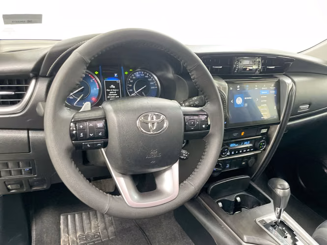 TOYOTA FORTUNER - 2025 - TFXX - Automarket - Imagen 6