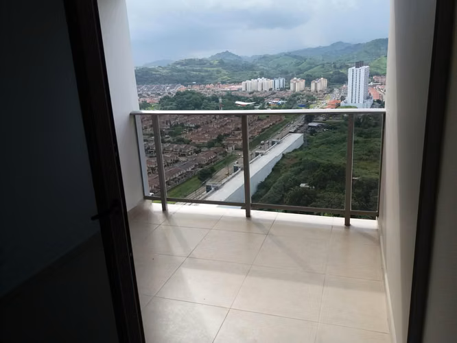 Venta de Apartamento con Línea blanca en Condado del Rey Ph Rokas EC - Imagen 2
