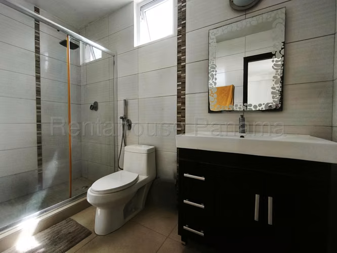 Venta de Apartamento con Línea blanca en Condado del Rey Ph PH Kings Park EC - Imagen 13
