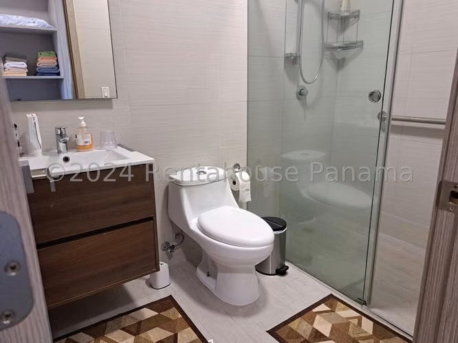 Venta de Apartamento con Línea blanca en Costa Sur Ph Costamare EC