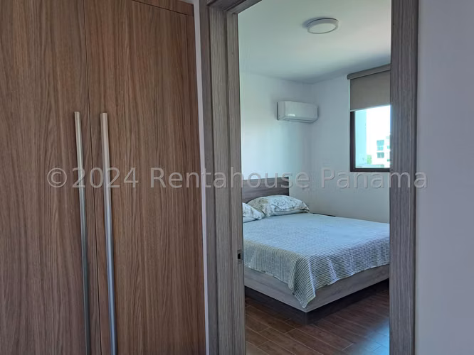 Venta de Apartamento con Línea blanca en Costa Sur Ph Costamare EC