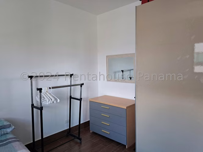 Venta de Apartamento con Línea blanca en Costa Sur Ph Costamare EC