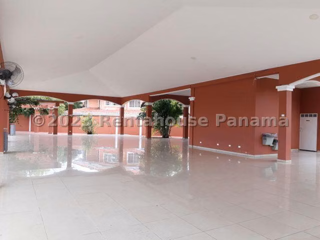 Venta de Casa en Costa del Este Palmeras del Este JV