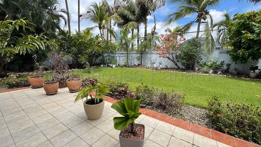 Venta de Casa en Costa del Este Royal Pacific JV