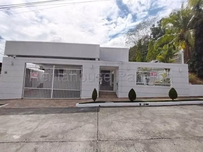 Venta de Casa en Brisas del Golf KC