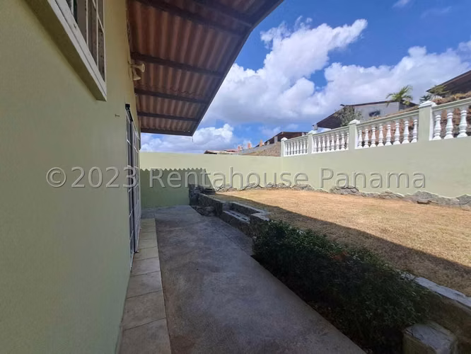 Venta de Casa Remodelada en Brisas del Golf, Arraiján #23-7396 - Imagen 14