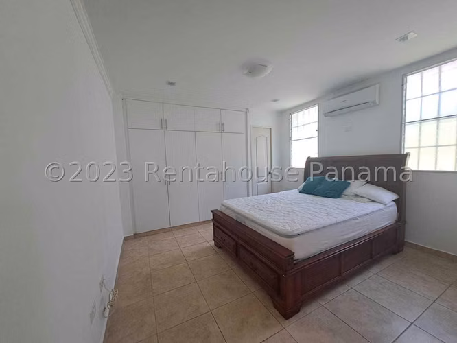 Venta de Casa Remodelada en Brisas del Golf, Arraiján #23-7396 - Imagen 3