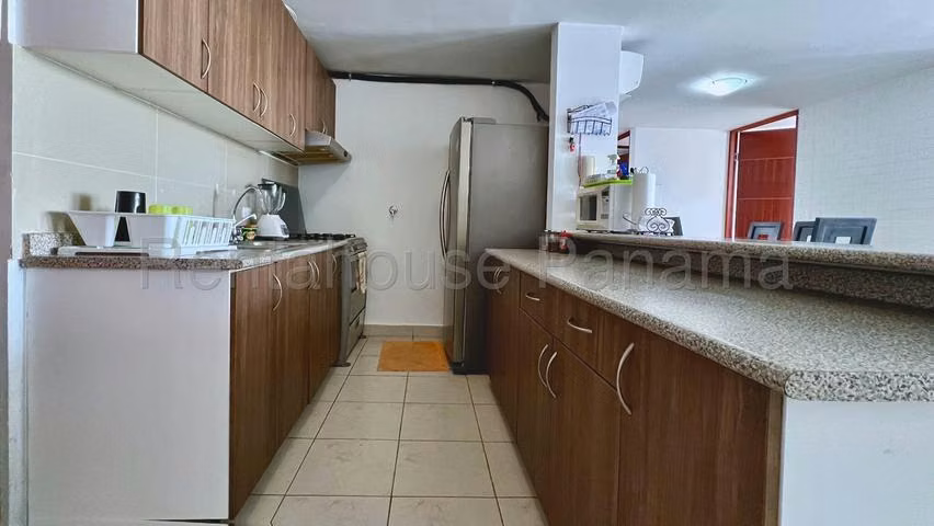 Apartamento en Venta en 12 de Octubre JG
