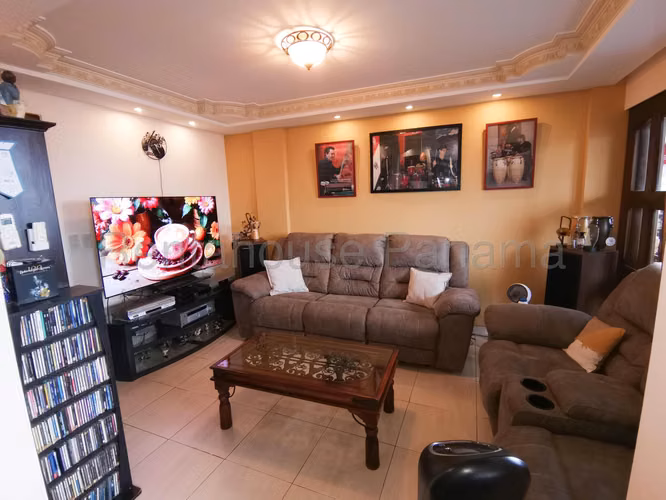 RR VENTA DE APARTAMENTO EN SAN FRANCISCO PH BAHIA AZUL