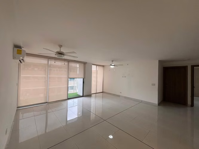 Velure, Apartamento en Alquiler en El Cangrejo (DD558)