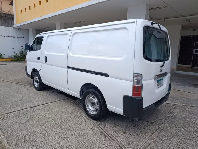 NISSAN URVAN 2013 - Imagen 6