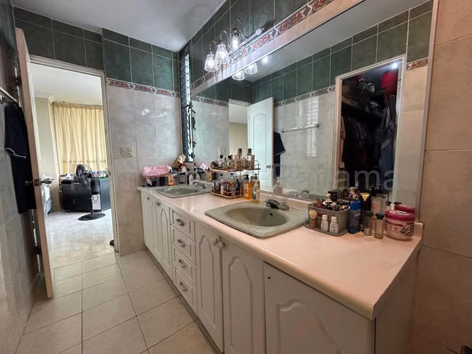 Venta de Apartamento en Edison Park Ph Oceania 220 Mts PD