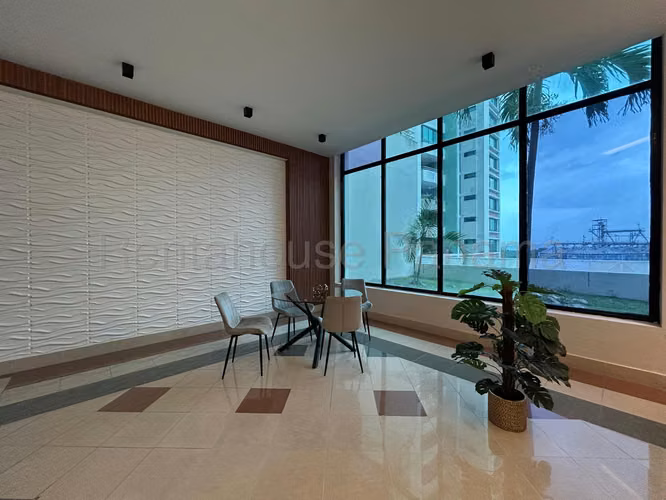 Venta de Apartamento en Edison Park Ph Oceania 220 Mts PD