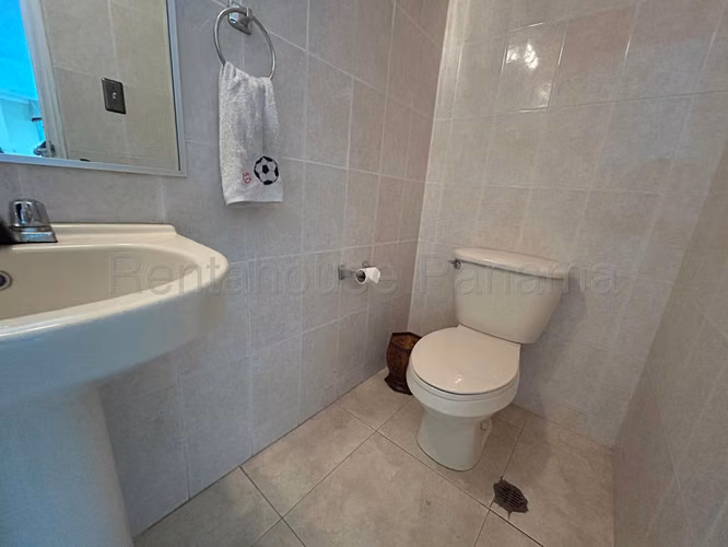 Venta de Apartamento en Edison Park Ph Oceania 220 Mts PD