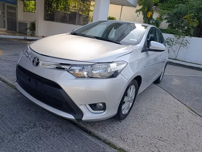 TOYOTA YARIS 2014 AUTOMATICO