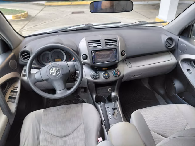 TOYOTA RAV-4 2011 AUTOMATICO - Imagen 8
