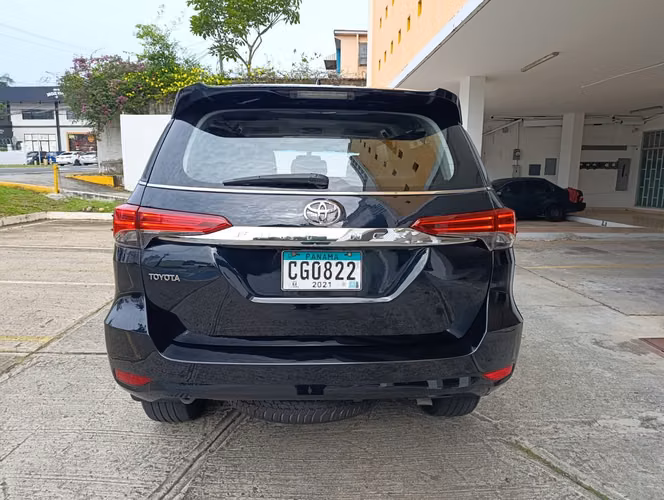 TOYOTA FORTUNER 2017 AUTOMATICA  - Imagen 5